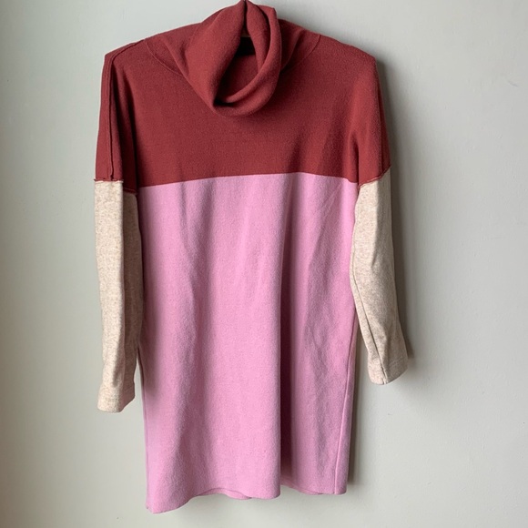 VICI color block cowl neck sweater dresss - Picture 5 of 10